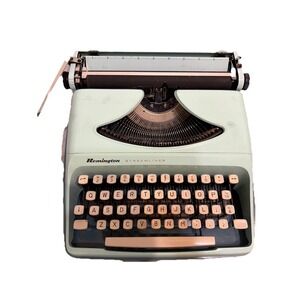 Vtg Remington Streamliner Sperry Rand Manual Typewriter Aqua W/ Portable Case